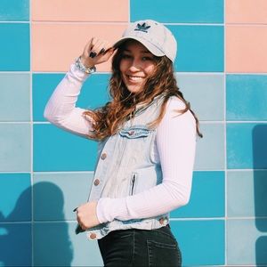 Meet your Posher, Ailani